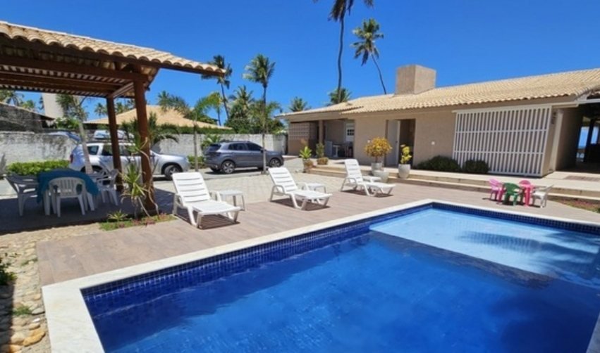Piscina e área de lazer